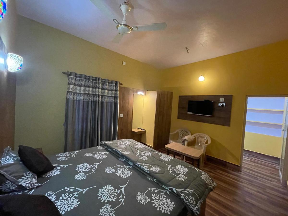 Hotel Lake Queen Rambha 外观 照片